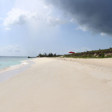 Rain is coming to Orchid Bay beach